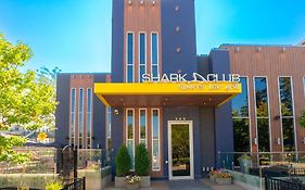 Sandman Signature Kamloops Hotel